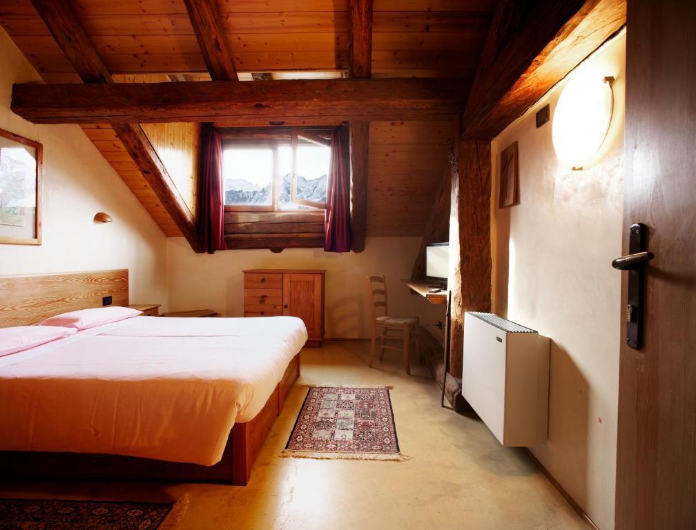 Hotel Dimora Storica La Mirandola Passo del Tonale Ruang foto